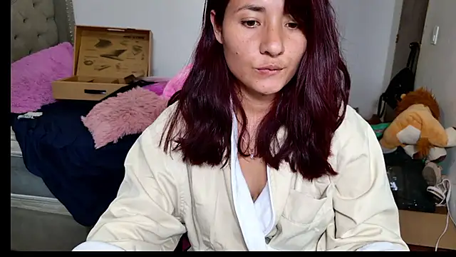 Snapshot of emily_honter chatting on 16, 12, 2025 emily honter online show from 16, 12, 2025