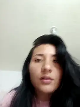 Snapshot of emily_honter chatting on 6, 3, 2025 emily honter online show from 6, 3, 2025