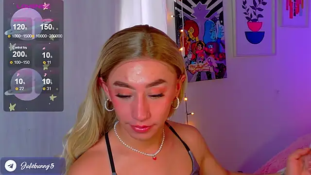 Snapshot of Littlebunny21 chatting on 9, 3, 2025 Littlebunny21 online show from 9, 3, 2025