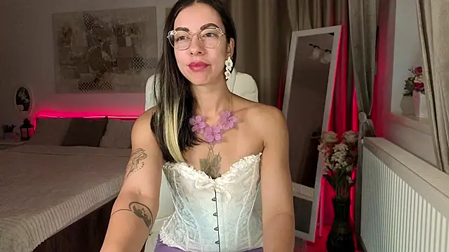 Snapshot of silver_eve chatting on 9, 10, 2025 silver eve online show from 9, 10, 2025