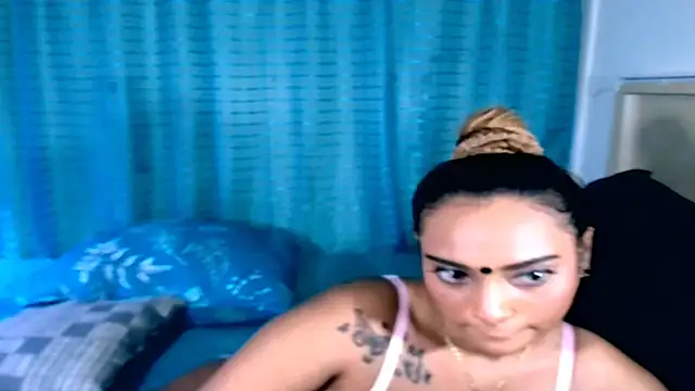 sexyindianchic online show from 2, 4, 2026