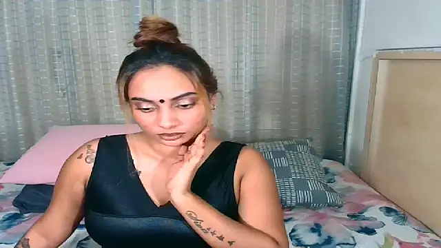 sexyindianchic online show from 17, 11, 2025