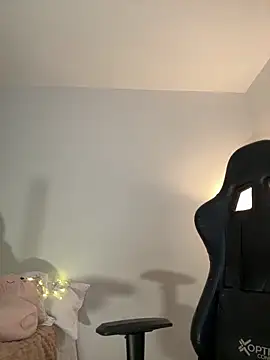 Anavi  online show from 9, 3, 2025