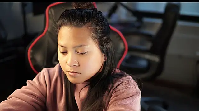 Bubbleliyah online show from 6, 1, 2025