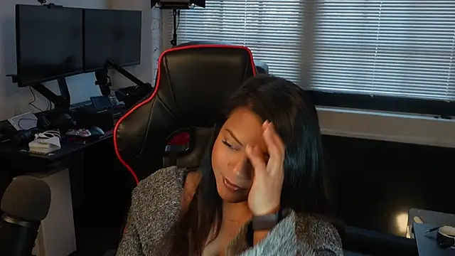 Bubbleliyah online show from 5, 3, 2025