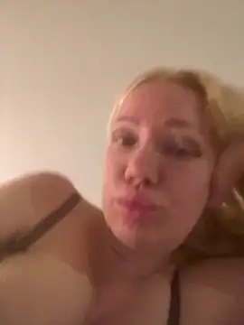SofiaJoy online show from 30, 4, 2026