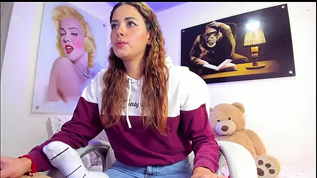 KimberlySaen online show from 8, 10, 2025