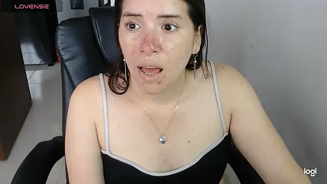Snapshot of spicey_latina chatting on 12, 6, 2026 spicey latina online show from 12, 6, 2026