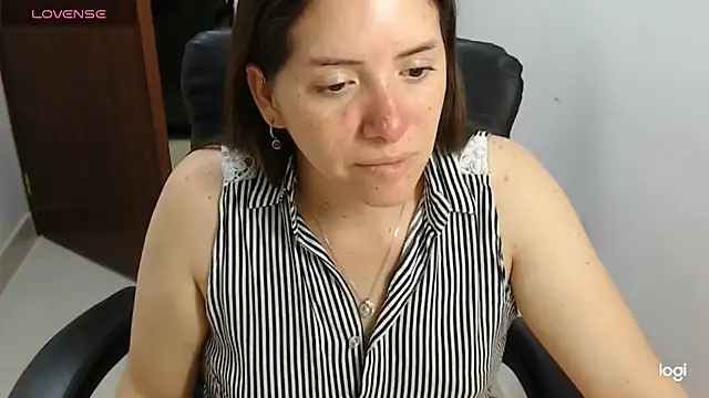 Snapshot of spicey_latina chatting on 20, 7, 2026 spicey latina online show from 20, 7, 2026
