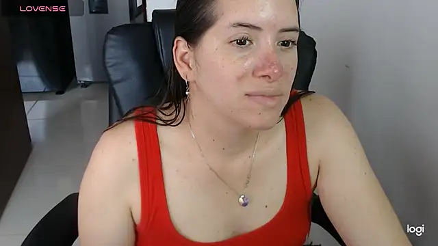 spicey latina online show from 31, 5, 2026