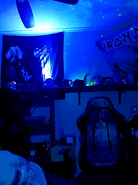 justinewe69 online show from 18, 4, 2026