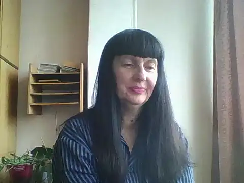 Snapshot of MelanyBanks chatting on 12, 11, 2025 MelanyBanks online show from 12, 11, 2025