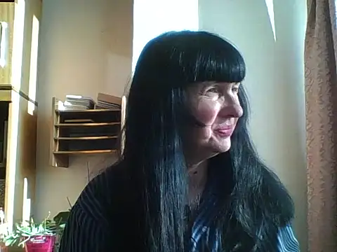 Snapshot of MelanyBanks chatting on 19, 11, 2025 MelanyBanks online show from 19, 11, 2025