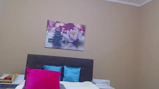 Snapshot of Gia888888 chatting on 11, 11, 2025 Gia888888 online show from 11, 11, 2025