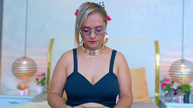MarilynVega1 online show from 26, 6, 2026