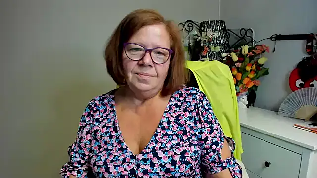 Snapshot of Adelewildx chatting on 2, 7, 2026 Adelewildx online show from 2, 7, 2026