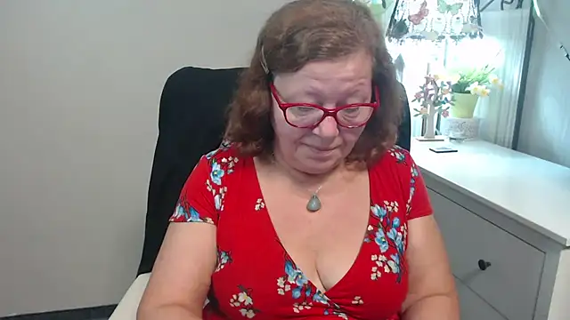 Adelewildx online show from 9, 9, 2025