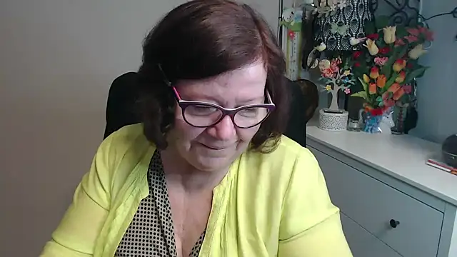 Adelewildx online show from 2, 4, 2026