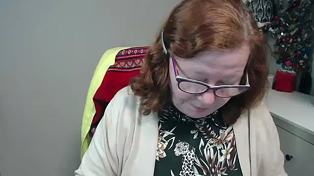 Adelewildx online show from 15, 12, 2025