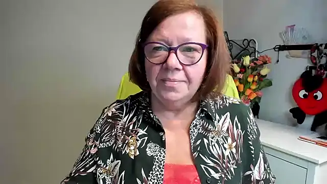 Snapshot of Adelewildx chatting on 17, 6, 2026 Adelewildx online show from 17, 6, 2026