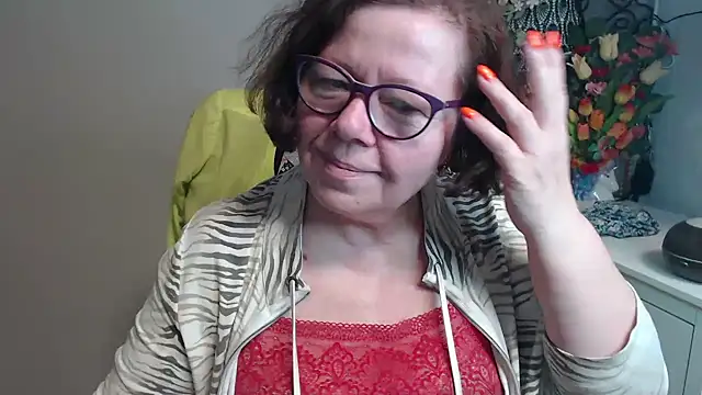 Adelewildx online show from 14, 4, 2026