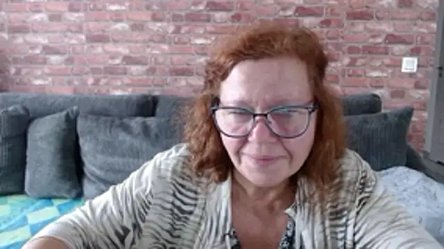 Adelewildx online show from 11, 10, 2025