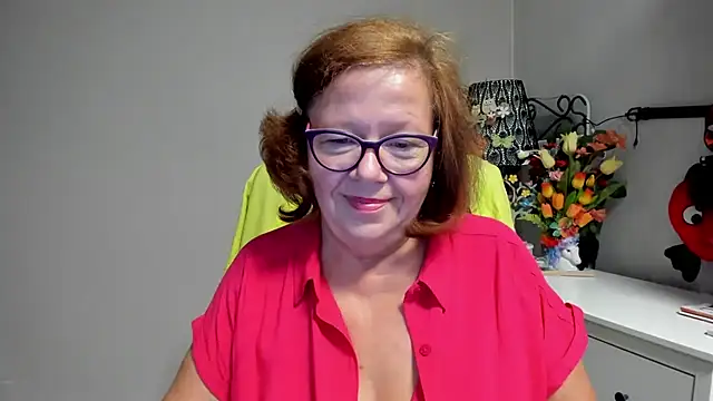 Snapshot of Adelewildx chatting on 7, 7, 2026 Adelewildx online show from 7, 7, 2026