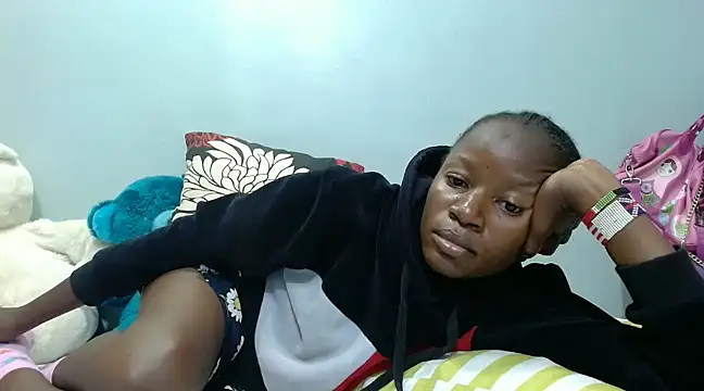 Snapshot of SHILIBWA chatting on 22, 1, 2025 SHILIBWA online show from 22, 1, 2025