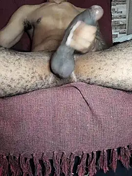 Latrel01 online show from 1, 12, 2025