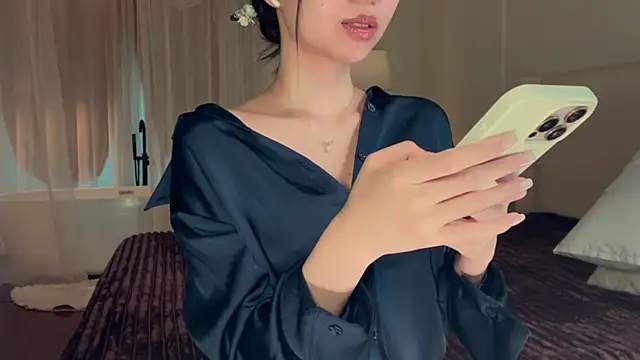 IsMiMi online show from 10, 3, 2026