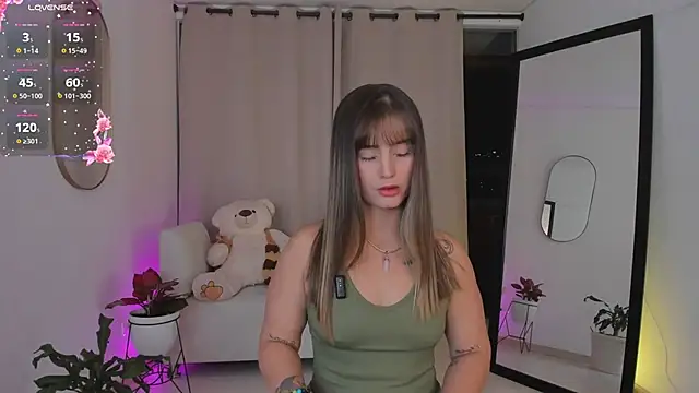 Snapshot of roxie_gates_ chatting on 21, 10, 2025 roxie gates online show from 21, 10, 2025