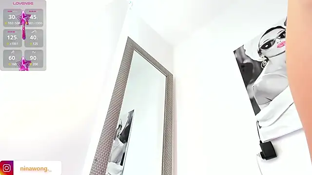 NinaWong online show from 4, 3, 2025