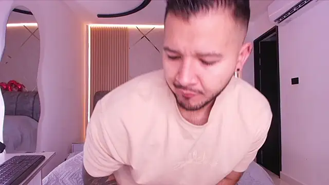 Snapshot of mister_miike chatting on 1, 3, 2026 mister miike online show from 1, 3, 2026