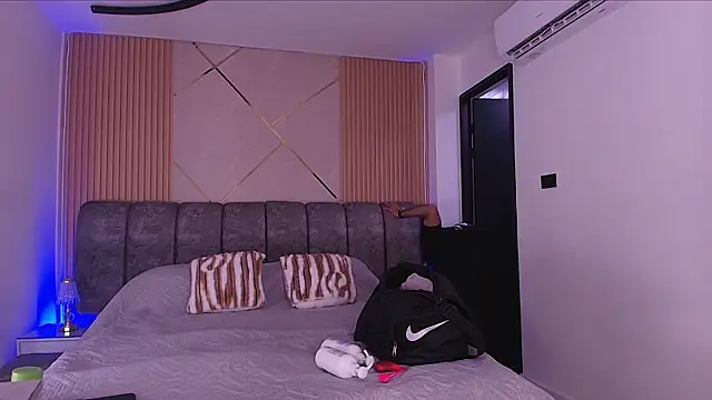 Snapshot of mister_miike chatting on 17, 2, 2026 mister miike online show from 17, 2, 2026