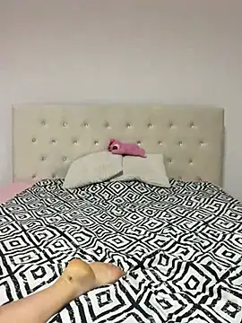 Liiaa online show from 21, 2, 2025