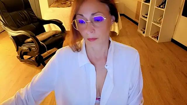 CaringSophie online show from 14, 6, 2026