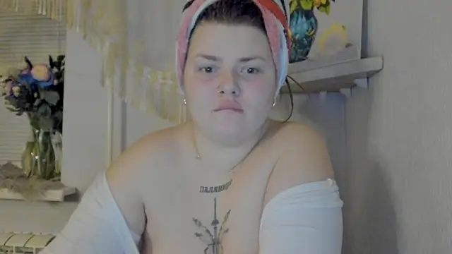 Eva Shameless online show from 2, 2, 2025