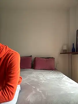 couplepenetration online show from 9, 3, 2025