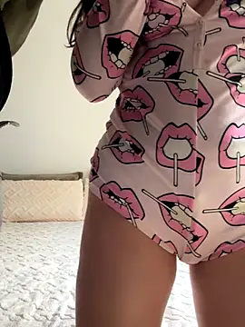 couplepenetration online show from 16, 10, 2025