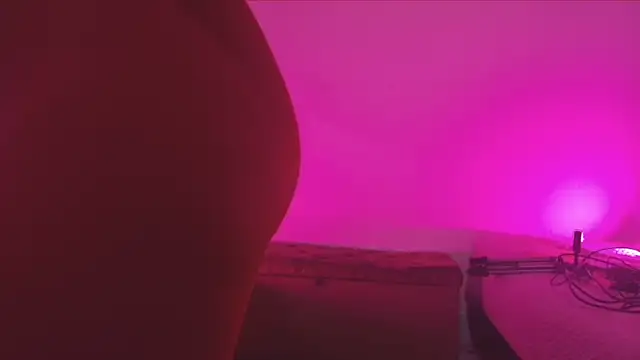 Snapshot of emyli_sw_ chatting on 11, 10, 2025 emyli sw online show from 11, 10, 2025