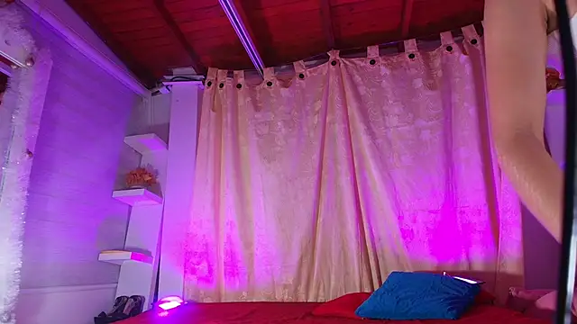 Snapshot of emyli_sw_ chatting on 22, 3, 2025 emyli sw online show from 22, 3, 2025