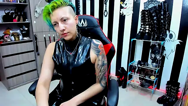 Mistress Yelena online show from 13, 1, 2025