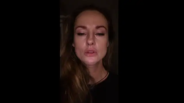 Snapshot of SuchArt_ chatting on 5, 1, 2026 SuchArt online show from 5, 1, 2026