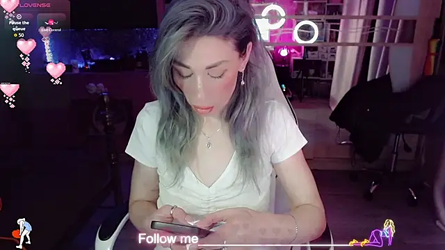 AnnieGOld  online show from 6, 2, 2026