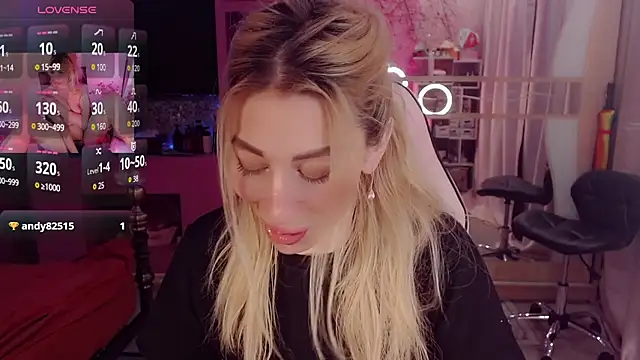 AnnieGOld  online show from 30, 11, 2025