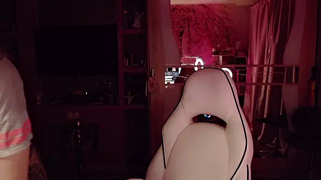 AnnieGOld  online show from 8, 3, 2026