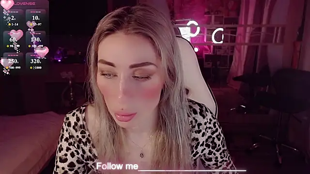 AnnieGOld  online show from 28, 3, 2026