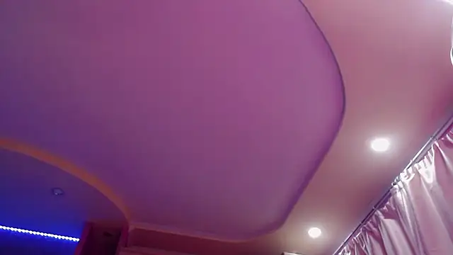 AnnieGOld  online show from 13, 9, 2025