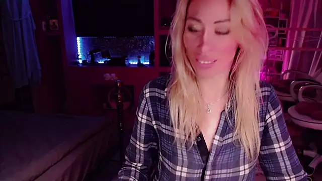 AnnieGOld  online show from 19, 9, 2025