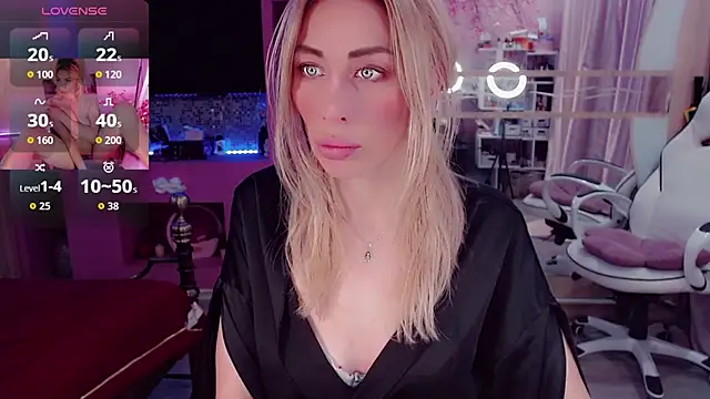 AnnieGOld  online show from 11, 10, 2025